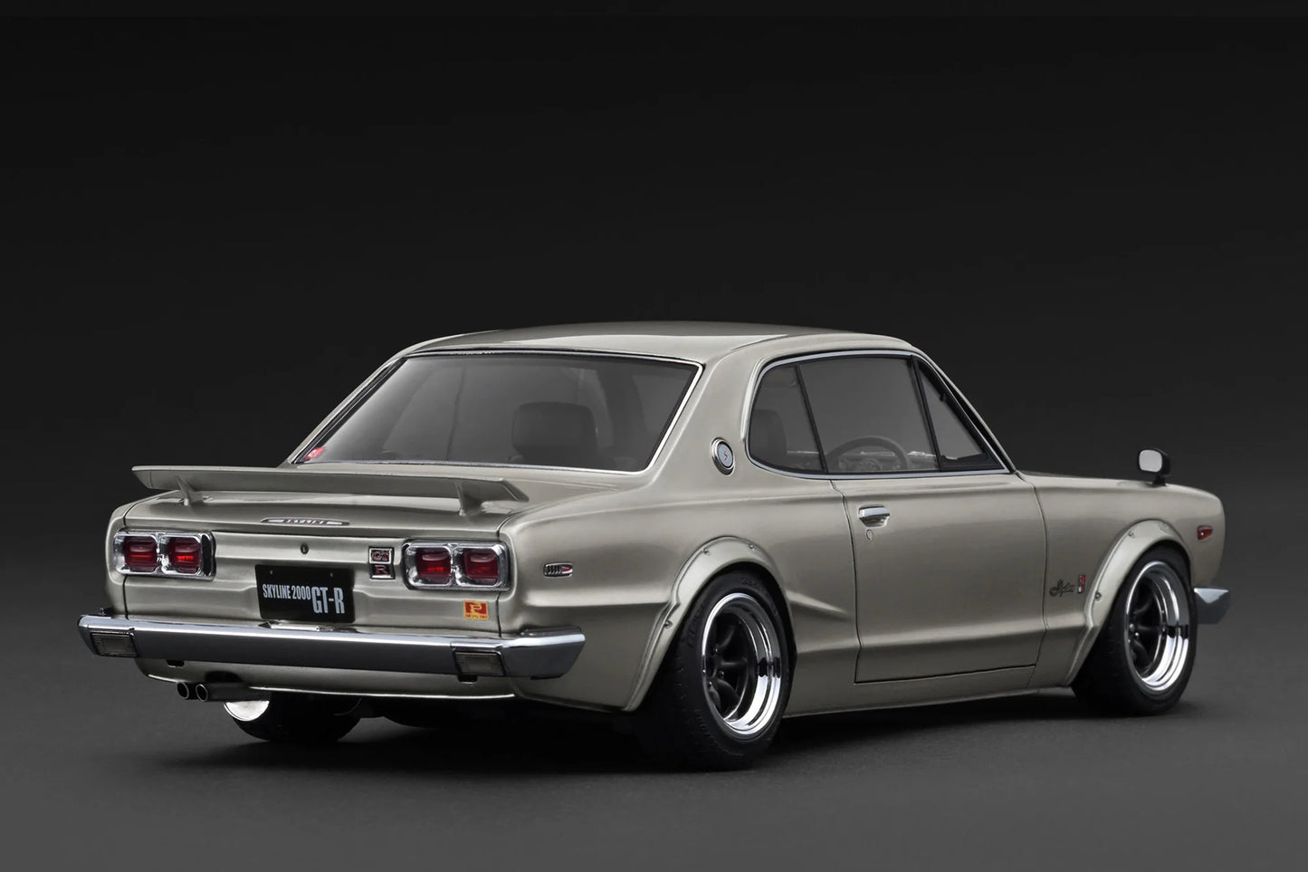 IG4032 Nissan Skyline 2000 GT-R (KPGC10) Dark Silver 1/18 Ignition Model