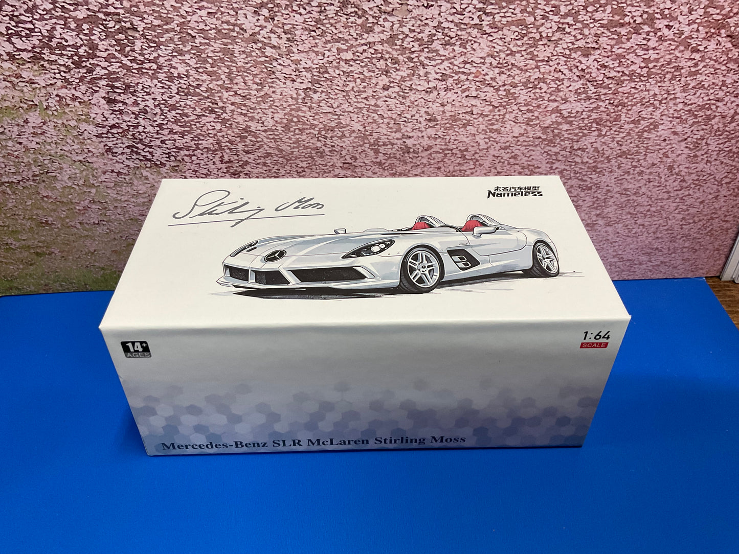 1/64 Mercedes-Benz SLR McLaren Sterling Moss