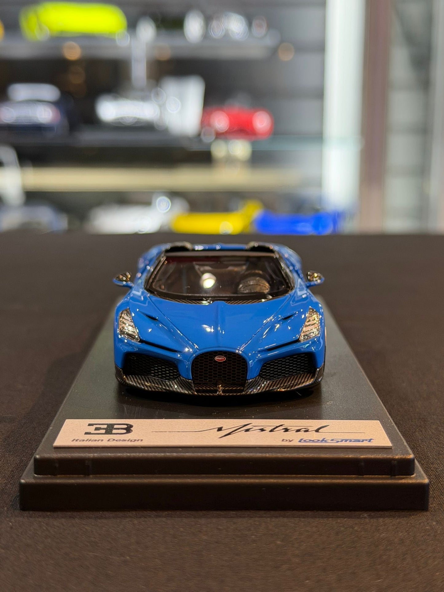 Looksmart 1/43 Bugatti W16 Mistral (Blue)