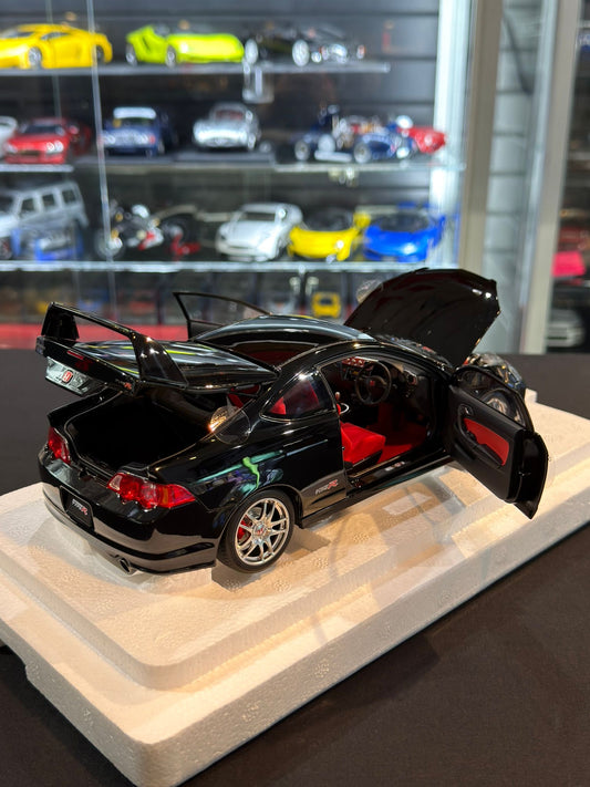 LCD Model 1/18 Honda/Acura Integra/RSX Type R (Black) DC5