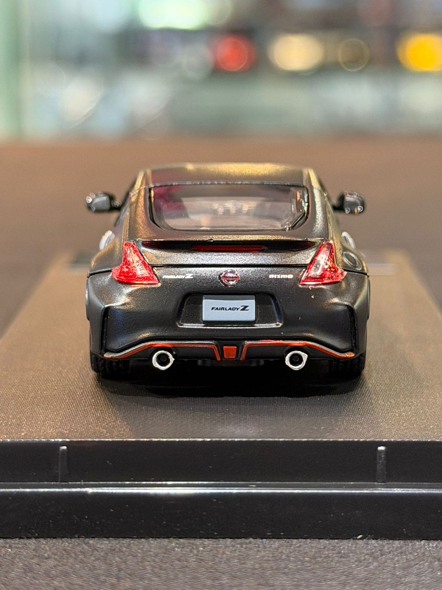 Fuji 1/64 Nissan Fairlady 370Z NISMO (Matte Black w/Carbon Hood)
