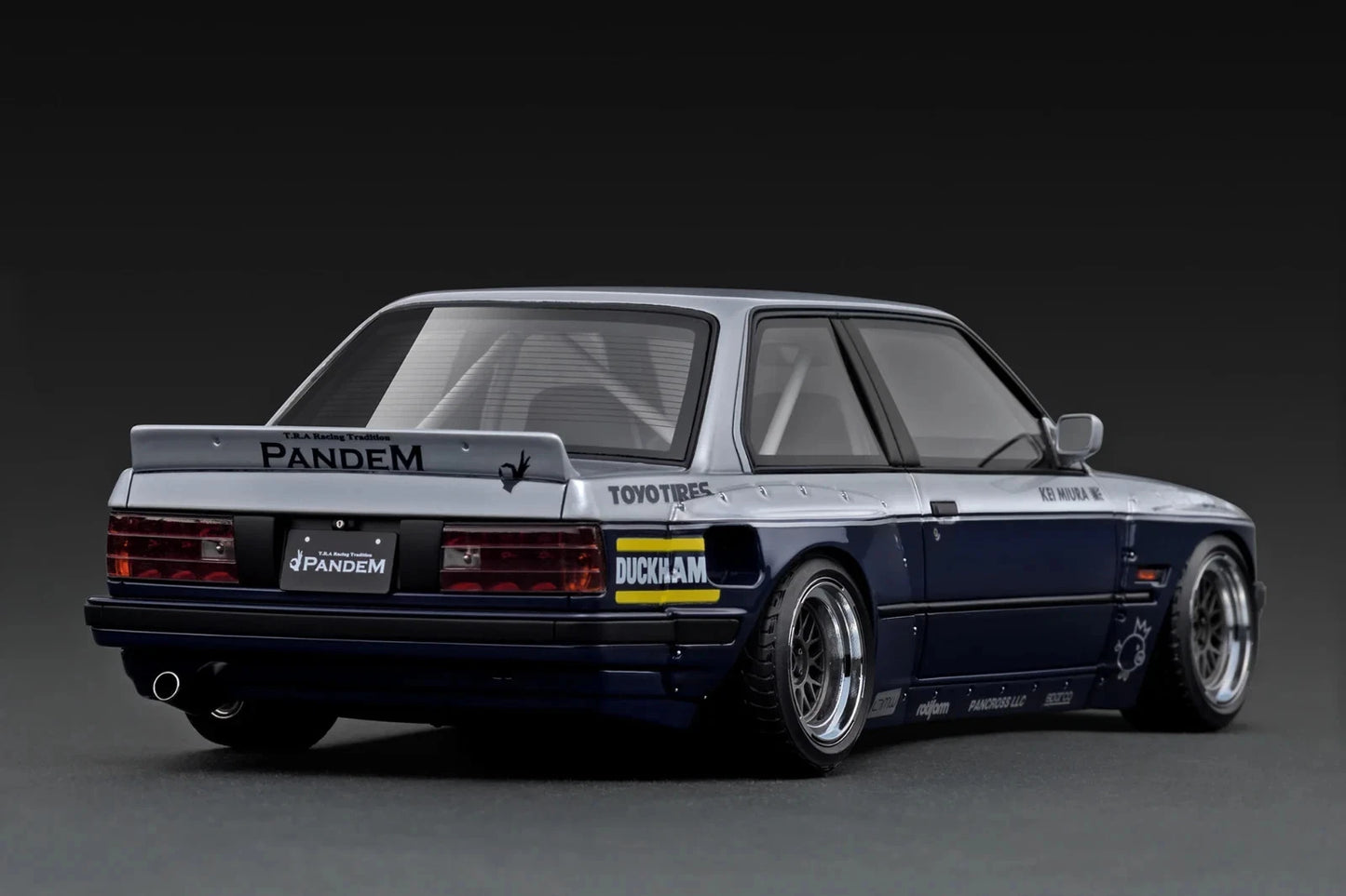 IG3717 PANDEM BMW E30 3 Series (Silver/Blue) 1/18 Ignition Model
