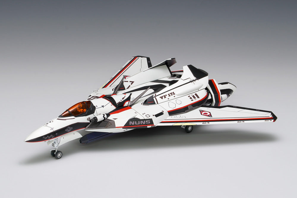 Wave Corporation 1/72 Macross Frontier VF-171EX Nightmare Plus (Alto Custom)