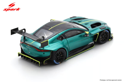 Spark 1/43 Aston Martin Vantage AMR GT3 EVO - Presentation 2024