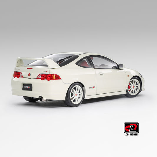 LCD Model 1/18 Honda/Acura Integra/RSX Type R (Championship White) DC5