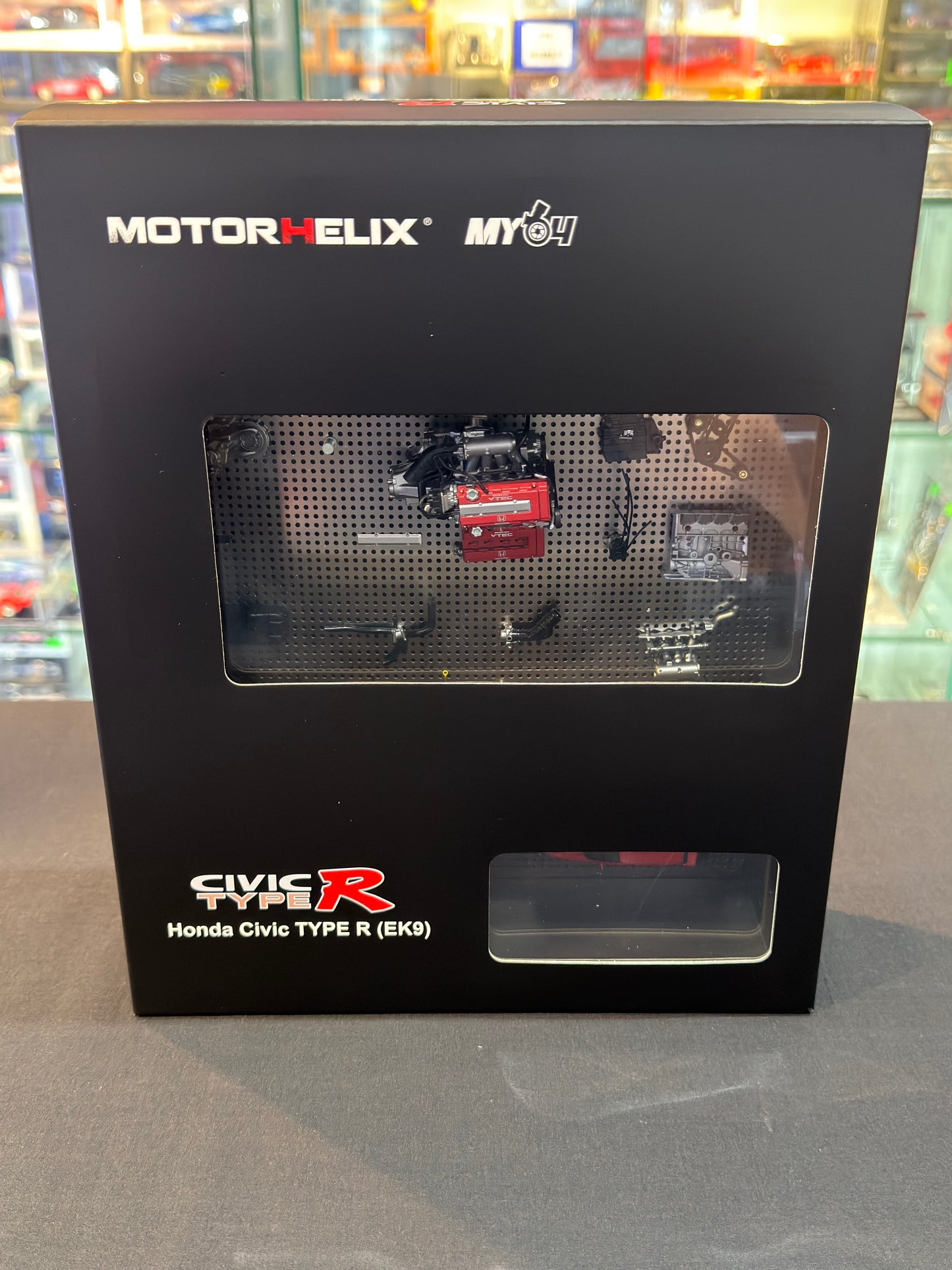 Motorhelix 1/64 Honda Civic Type R (EK9) Red w/Engine Display Picture Frame