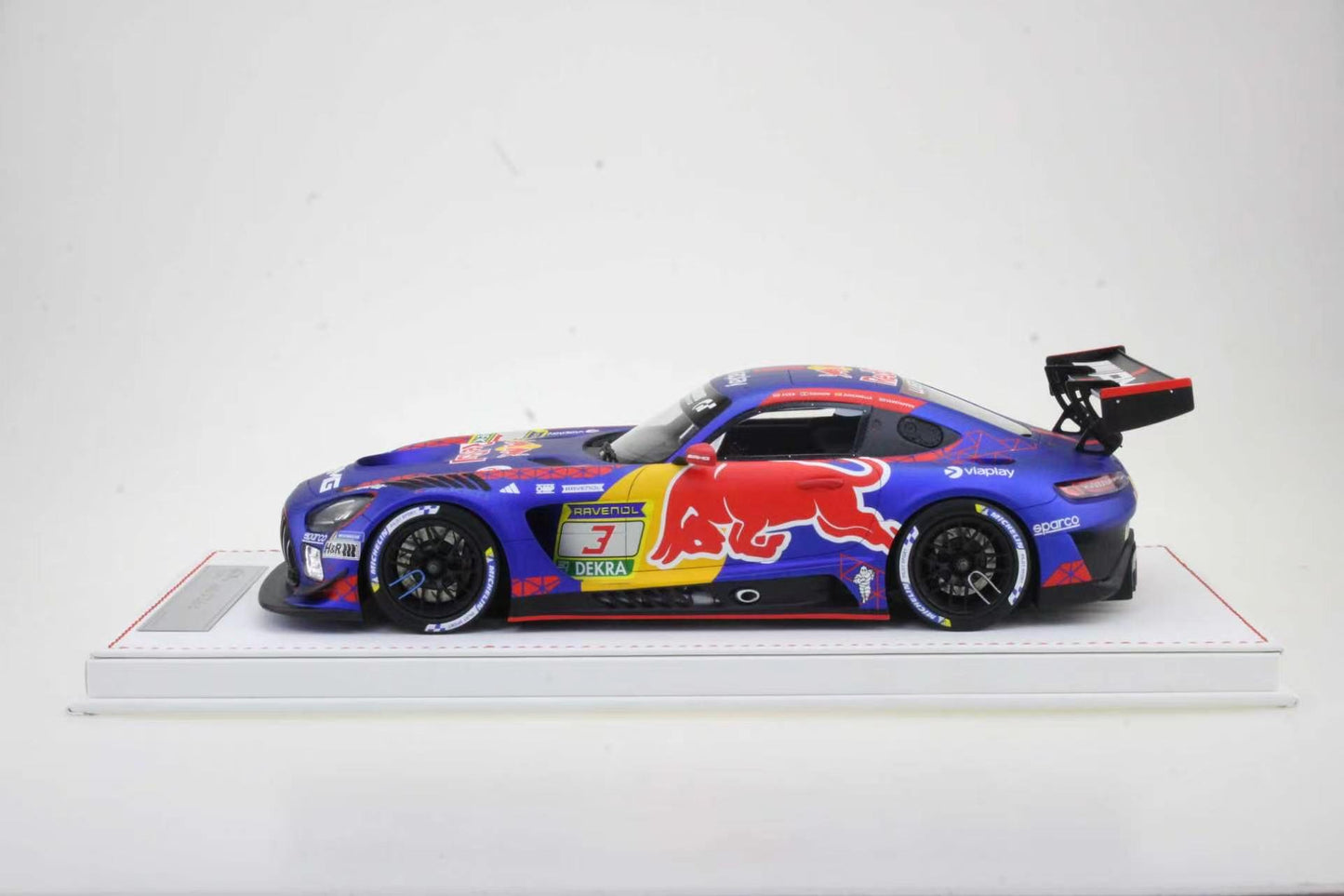 Velocis Model 1/18 Mercedes Benz AMG GT3 Red Bull Nurburgring 24H - Max Verstappen (PRE-ORDER)