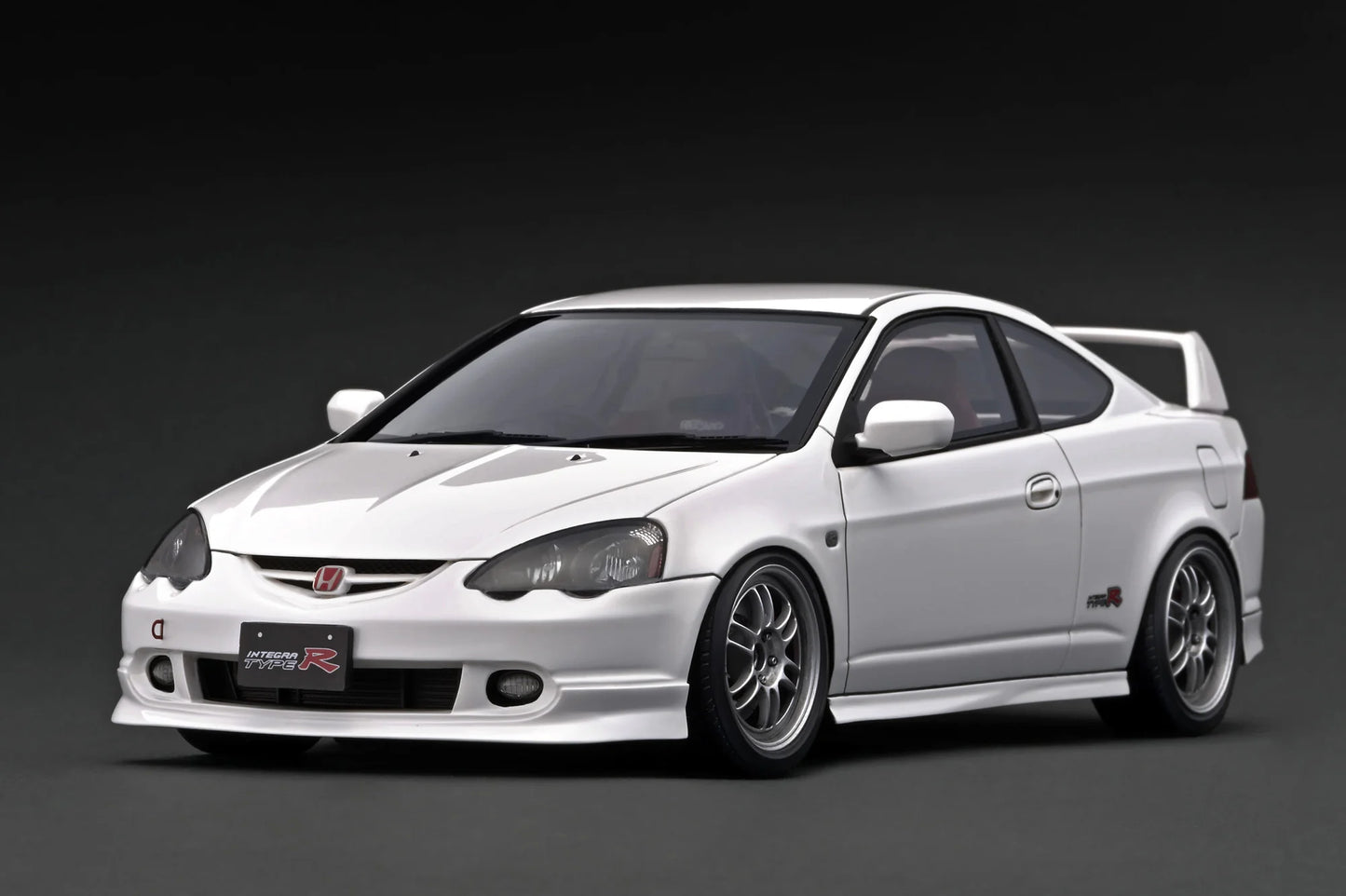 IG3327 Honda INTEGRA/RSX (DC5) TYPE R White 1/18 Ignition Model