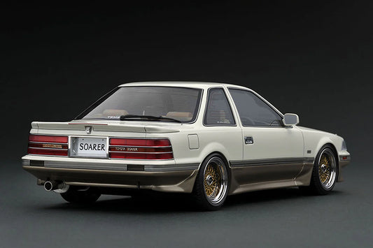 IG3479 Toyota Soarer (Z20) 3.0GT-LIMITED White/Gold 1/18 Ignition Model