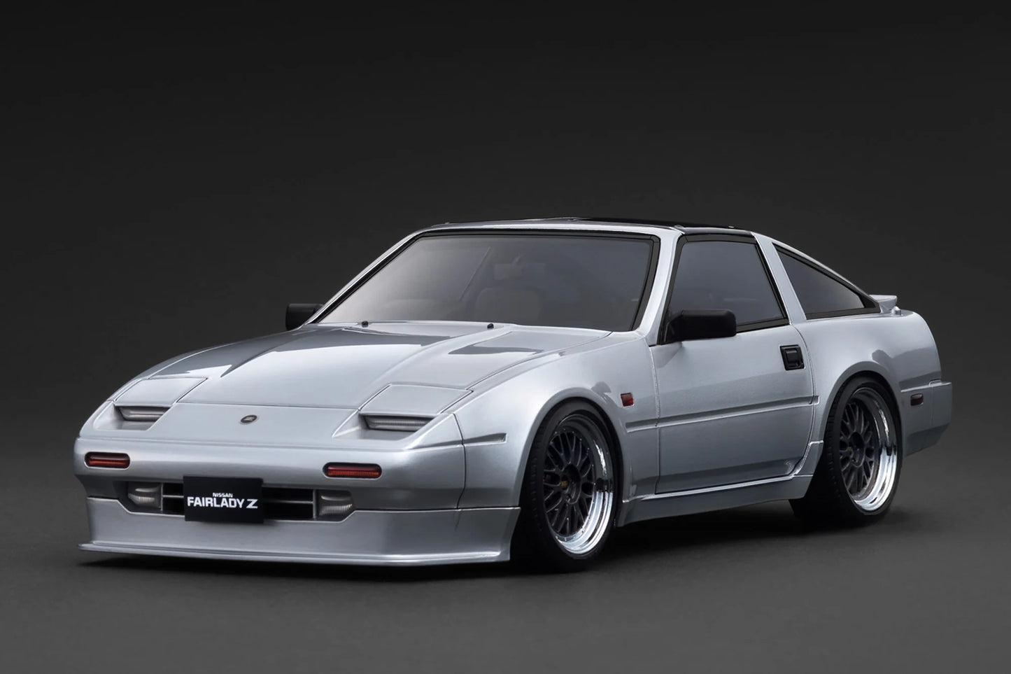 IG3893 Nissan Fairlady Z 2-Seater 300ZR (Z31) Silver 1/18 Ignition Model