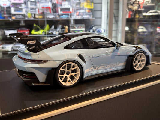 Ivy Model 1/12 Porsche 911 GT3 RS Weissach Package (Gulf Edition) w/Acrylic Case