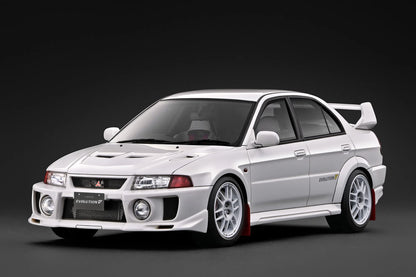 IG4018 Mitsubishi Lancer Evolution V (CP9A) White w/Engine 1/18 Ignition Model (PRE-ORDER)