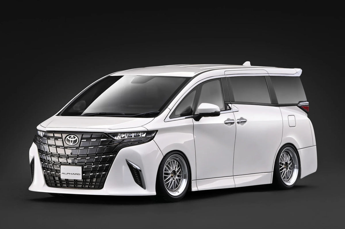 IG4080 Toyota Alphard Z (H40W) Pearl White 1/18 Ignition Model (PRE-ORDER)