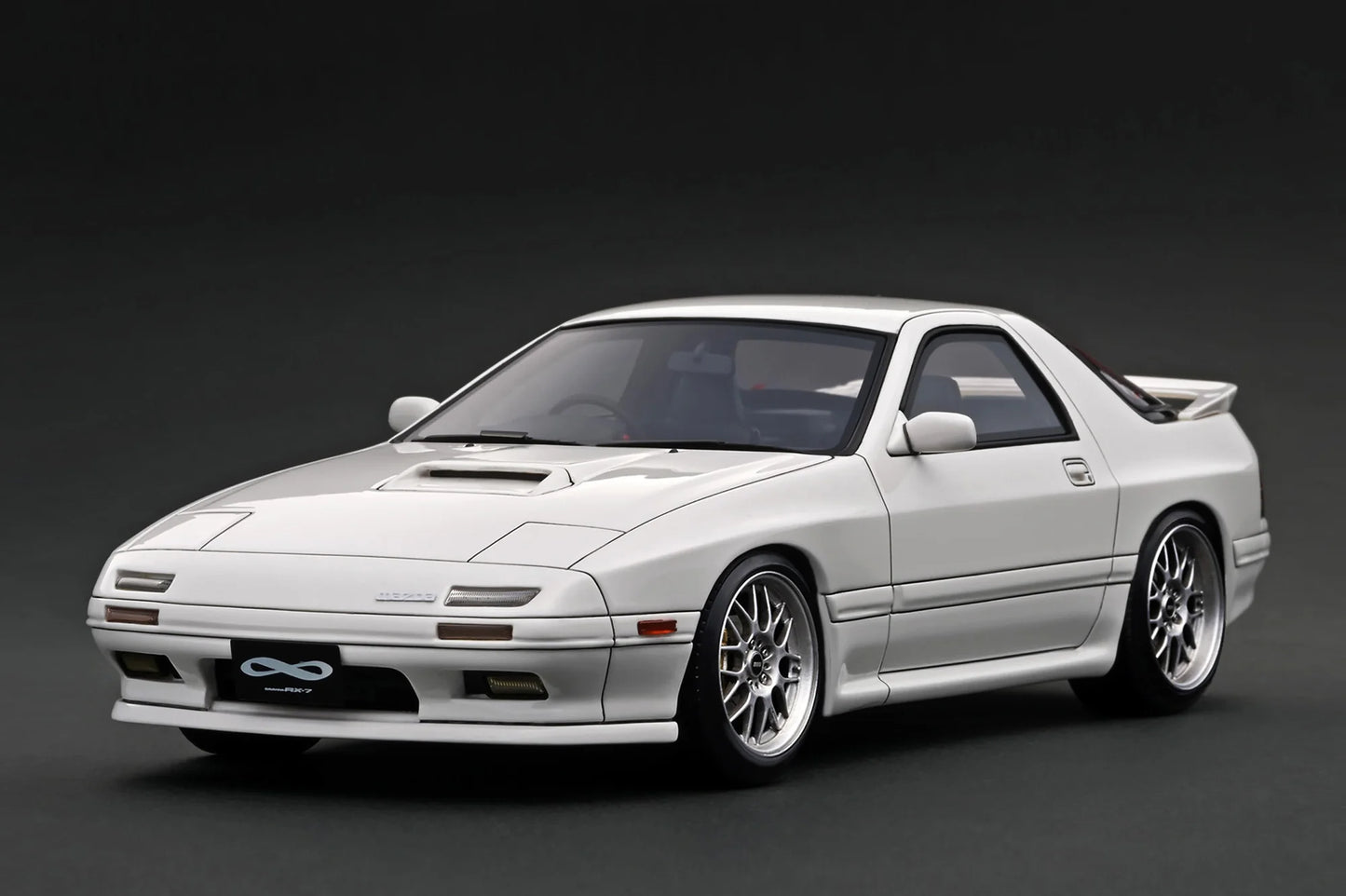 IG4089 Mazda Savanna RX-7 Infini (FC3S) White w/13B Engine 1/18 Ignition Model (PRE-ORDER)