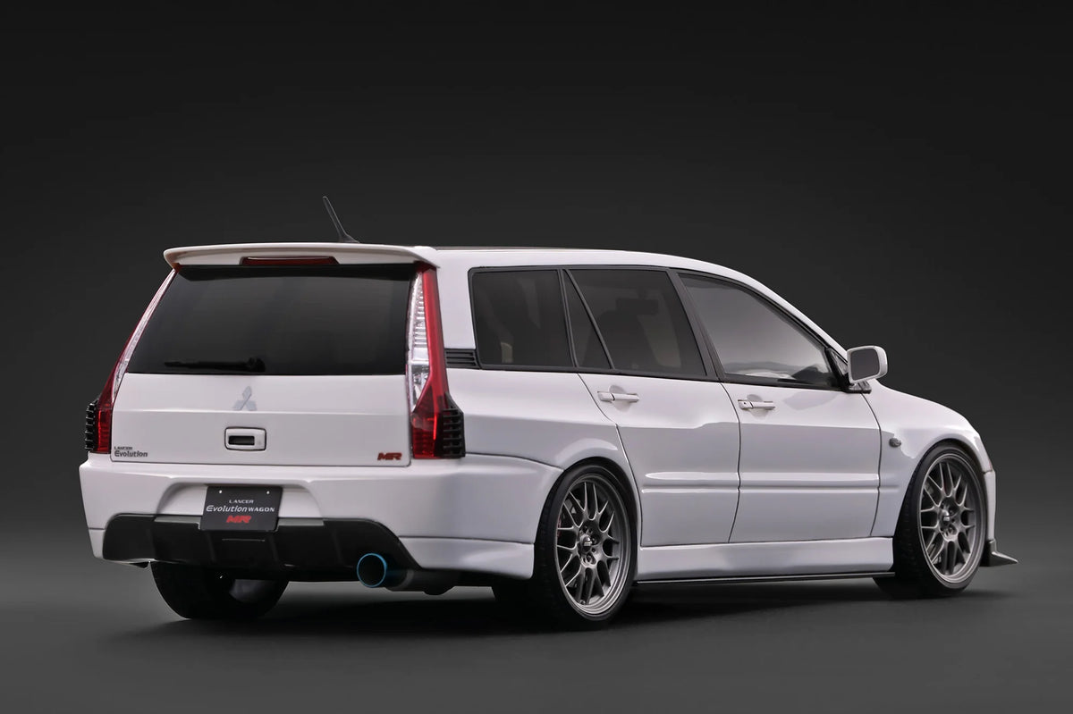 IG4251 Mitsubishi Lancer Evolution Wagon MR (CT9W) White 1/18 Ignition Model (PRE-ORDER)
