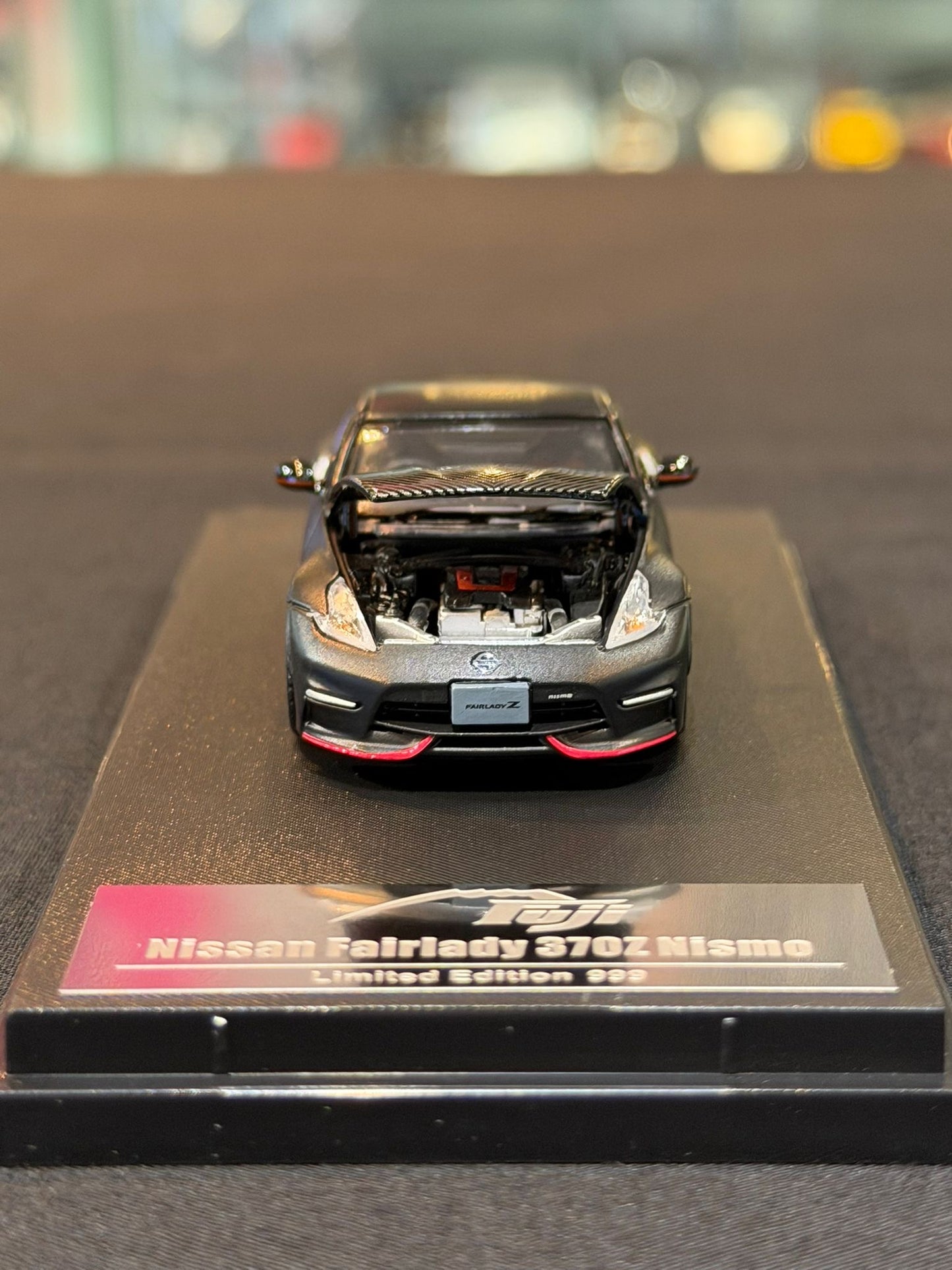 Fuji 1/64 Nissan Fairlady 370Z NISMO (Matte Black w/Carbon Hood)