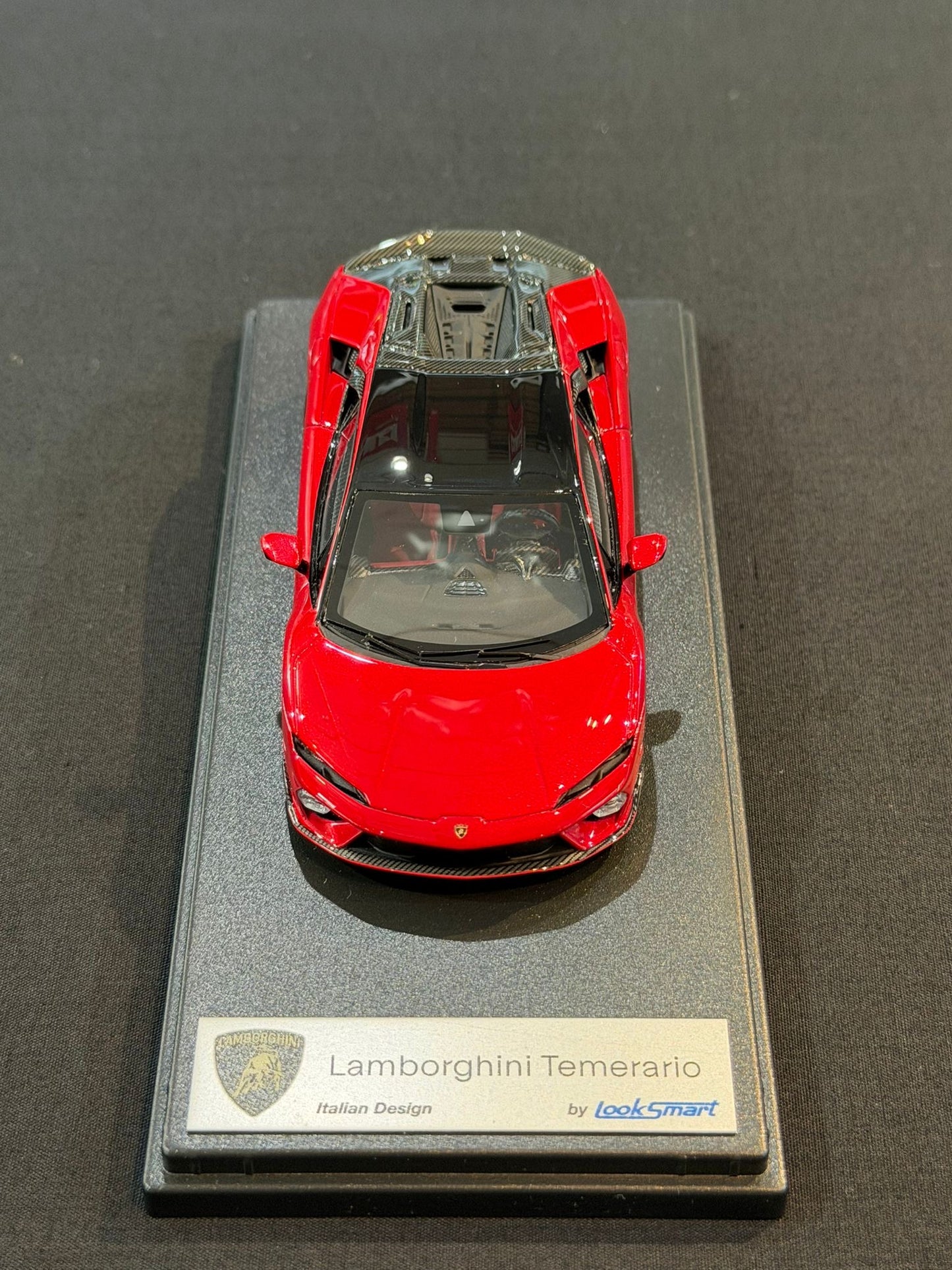 Looksmart 1/43 Lamborghini Temerario Alleggerita Package (Rosso Efesto)