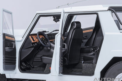 AUTOart 1/18 Lamborghini LM002 (Bianco Polo Park) ETA October