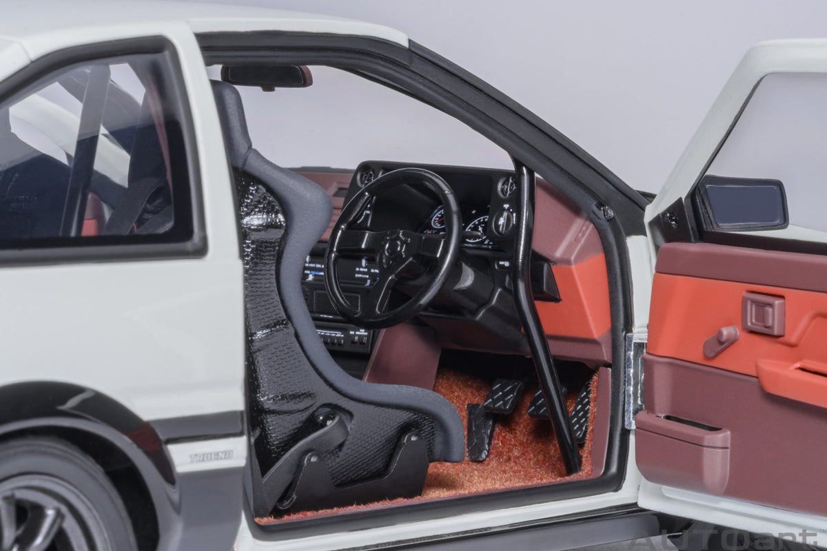 AUTOart 1/18 Toyota Sprinter Trueno (AE86) “Project D” Final Version 30th Anniversary