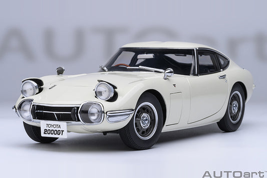 Autoart 1/18 Toyota 2000GT 1967