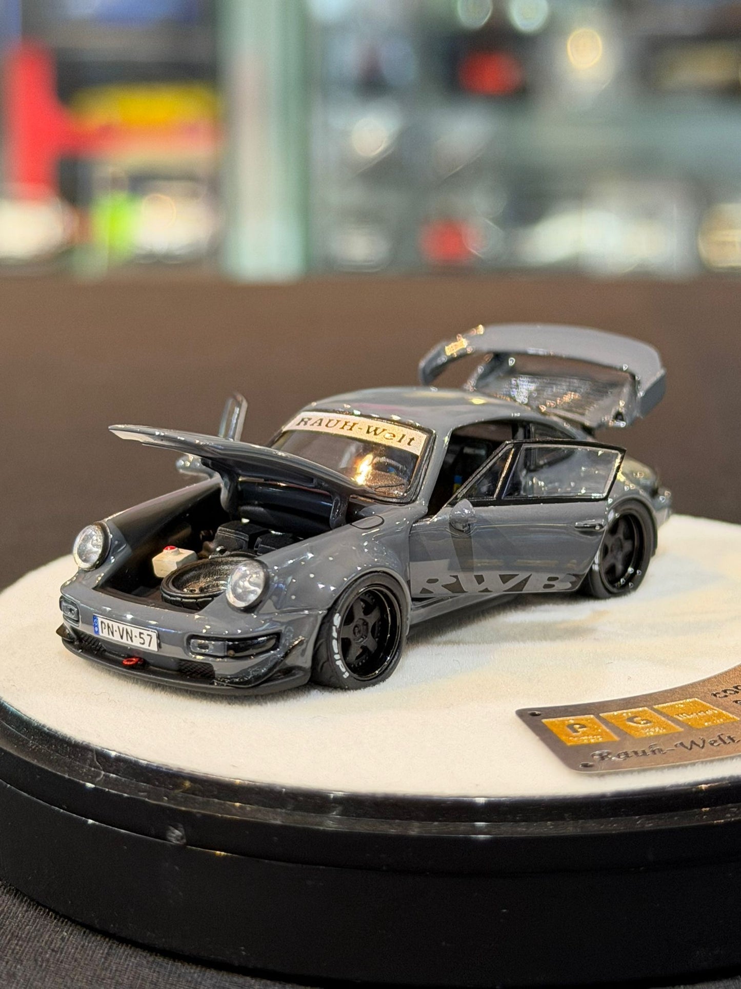 PGM 1/64 Porsche RWB 964 (Cement Gray)
