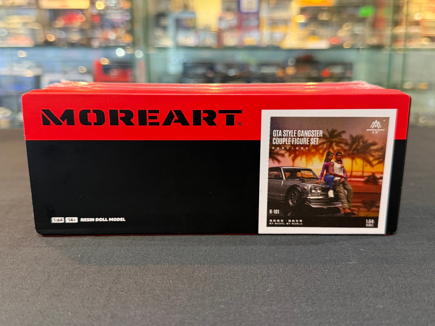 MoreArt 1/64 GTA Gangster Couple Style Figure Set