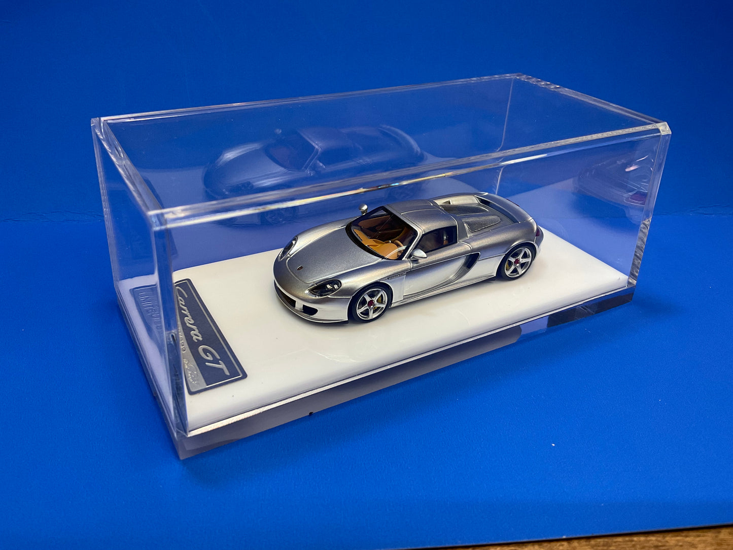 Car Lounge 1/64 Porsche Carrera GT Silver