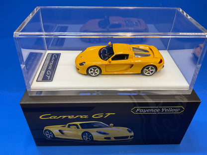Car Lounge 1/64 Porsche Carrera GT Yellow