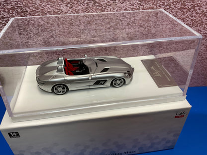 1/64 Mercedes-Benz SLR McLaren Sterling Moss
