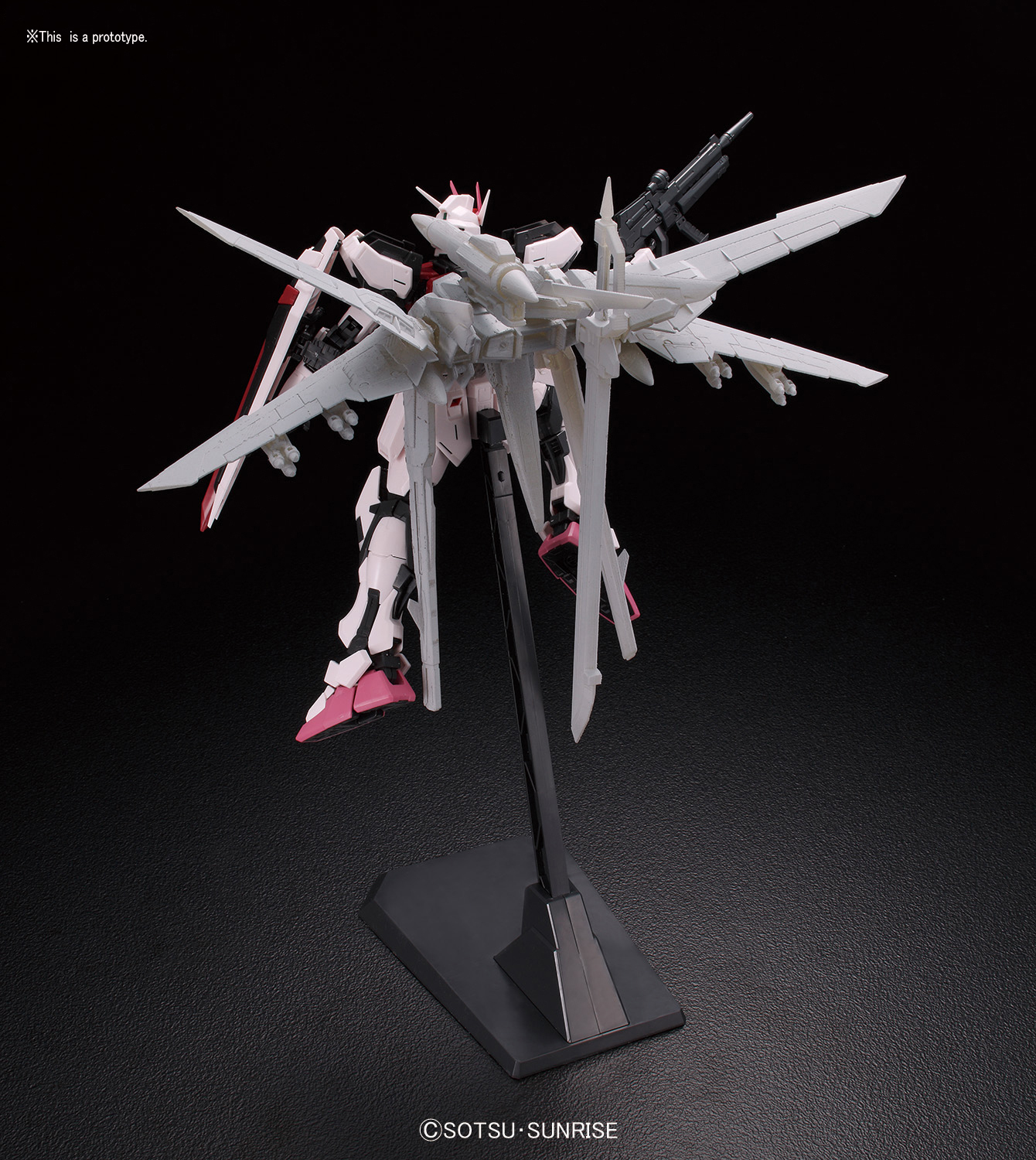 MG 1/100 Strike Rouge (Ootori Unit) Ver. Remastered