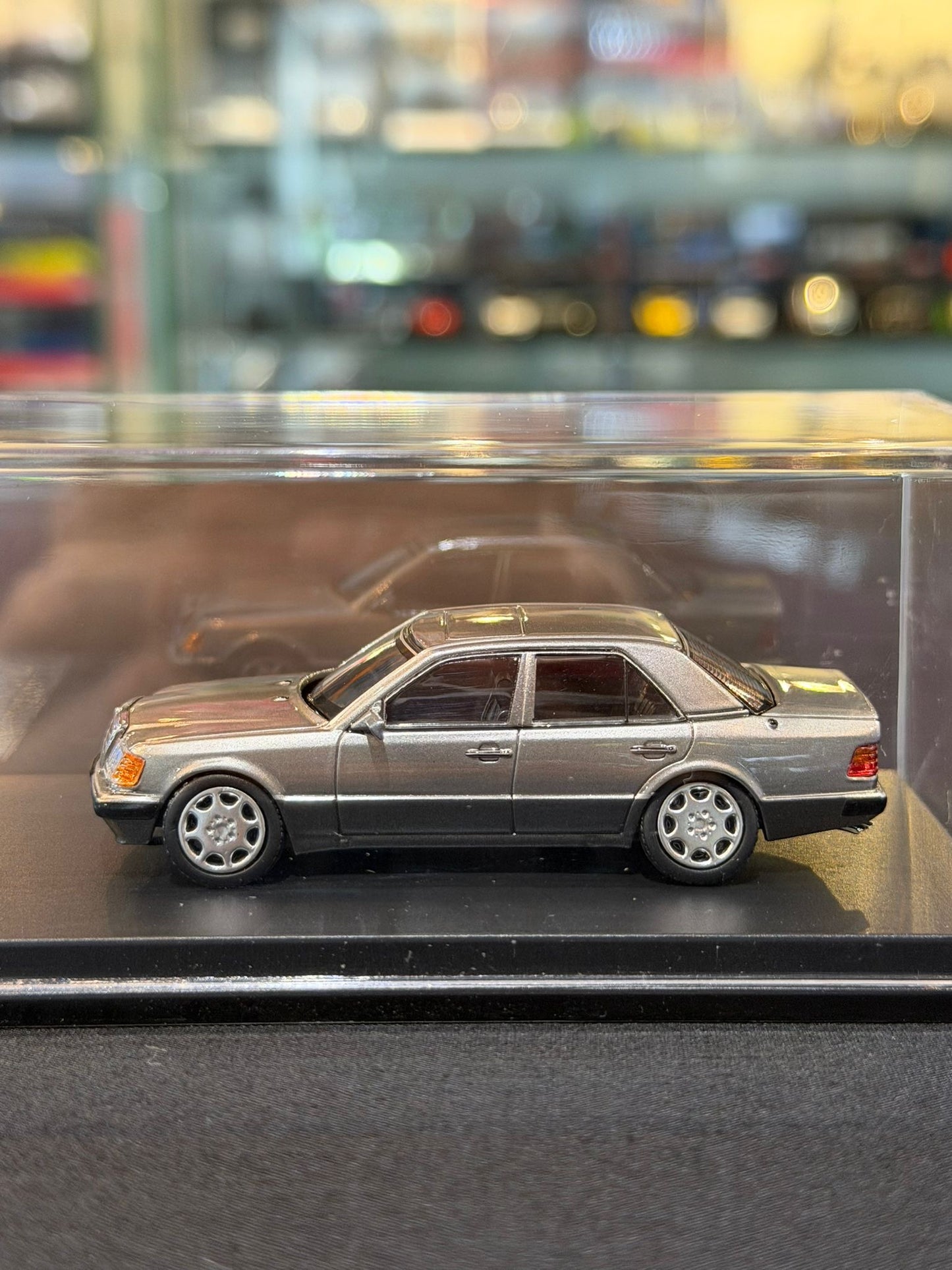Mercedes-Benz W124 500E