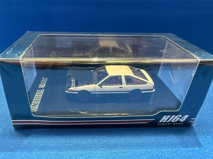Hobby Japan 1/64 Toyota Sprinter Trueno GT Apex (AE86) Carbon Hood White/Black