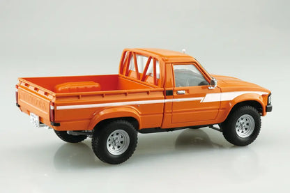 Aoshima 1/24 Toyota Hilux Lift Up Custom (RN30) 1978