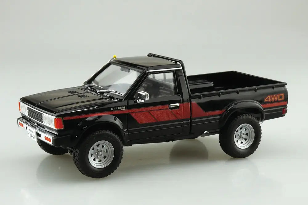 Aoshima 1/24 720 Datsun/Nissan Truck Lift Up Custom 1982