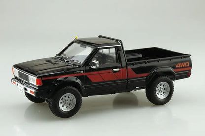Aoshima 1/24 720 Datsun/Nissan Truck Lift Up Custom 1982