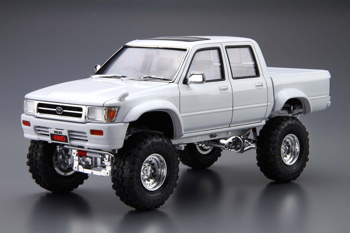 Aoshima 1/24 Toyota Hilux Pickup Double Cab Lift Up '94