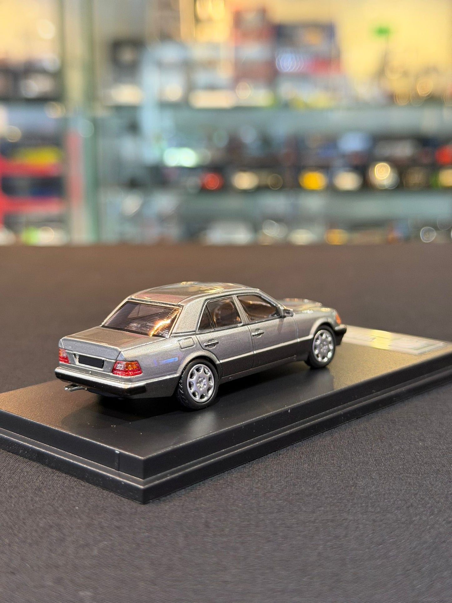 Mercedes-Benz W124 500E