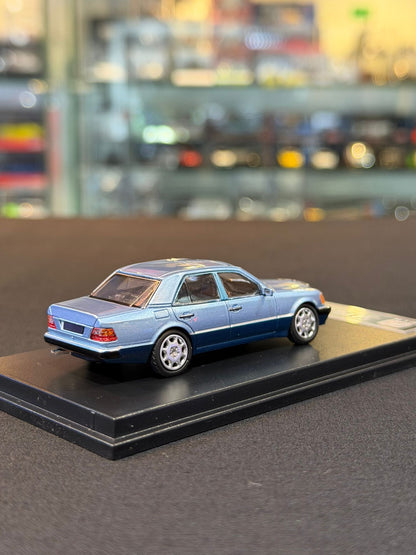 Mercedes-Benz W124 500E