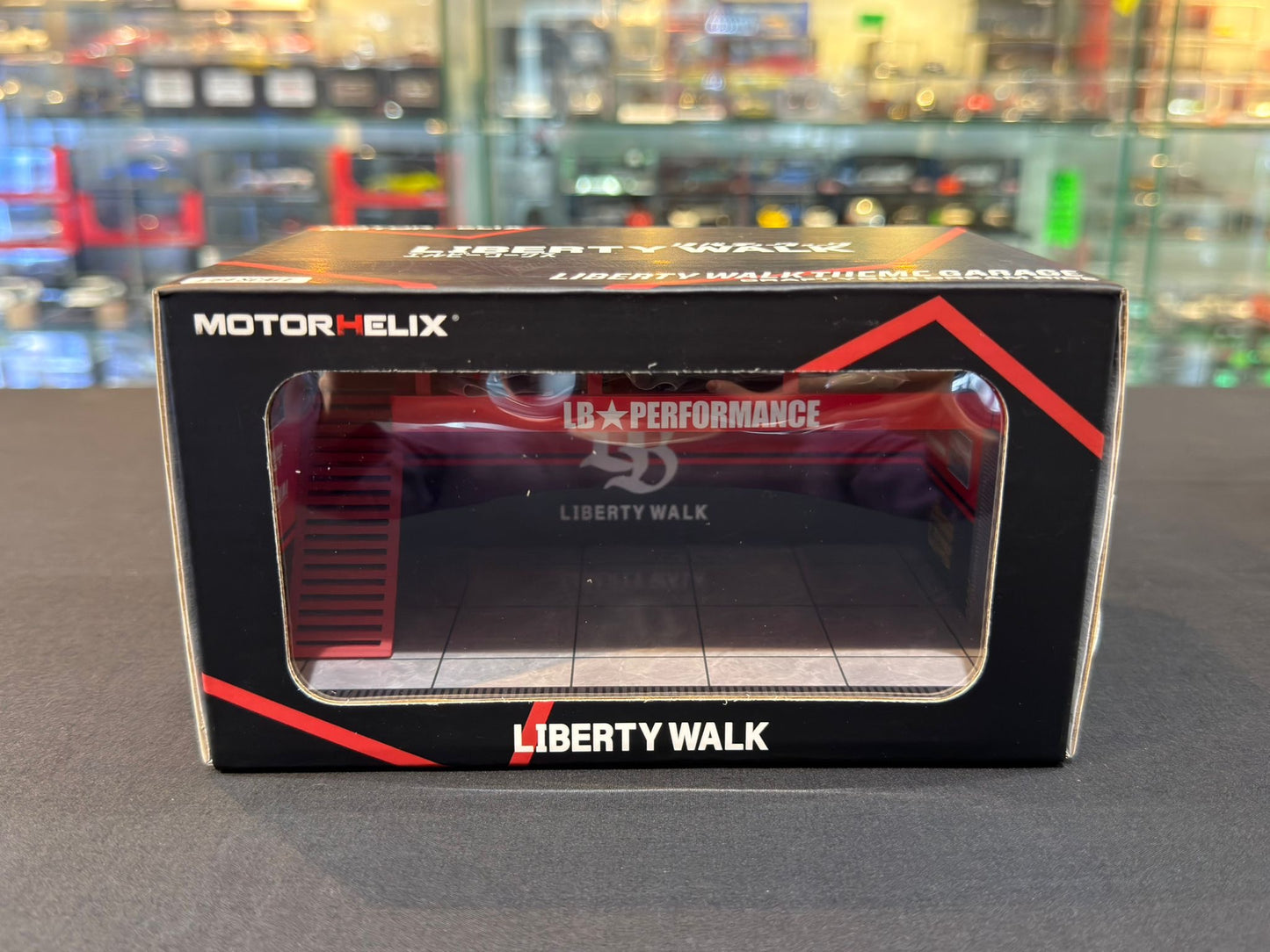 Motorhelix 1/64 Liberty Walk Performance Garage Diorama w/Accessories