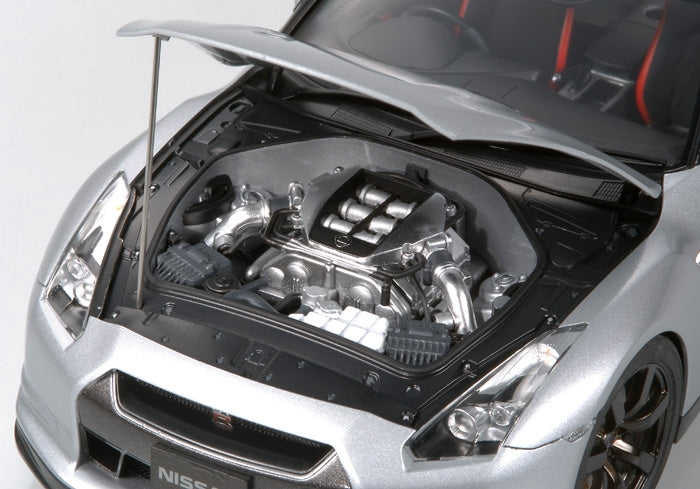Tamiya 1/24 Nissan Skyline GT-R (R35)