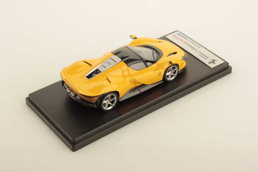 Looksmart 1/43 Ferrari Daytona SP3 Closed Roof (Giallo Modena)