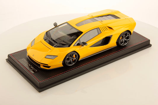 MR Collection 1/18 Lamborghini Countach LPI 800-4 (Giallo)