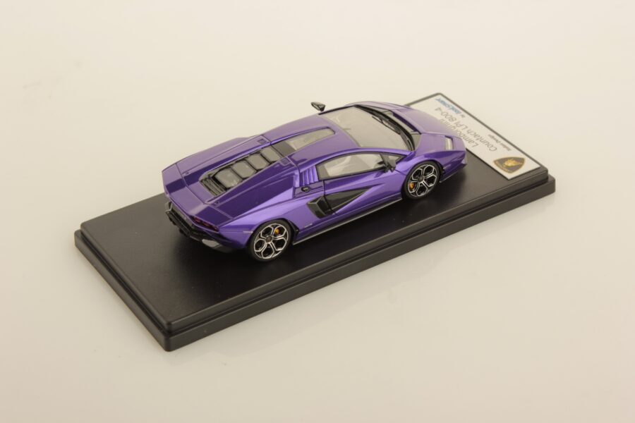 Looksmart 1/43 Lamborghini Countach LPI-800-4 (Viola Pasifae)