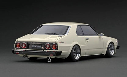 IG3231 Nissan Skyline 2000 GT-ES (C210) White 1/18 Ignition Model