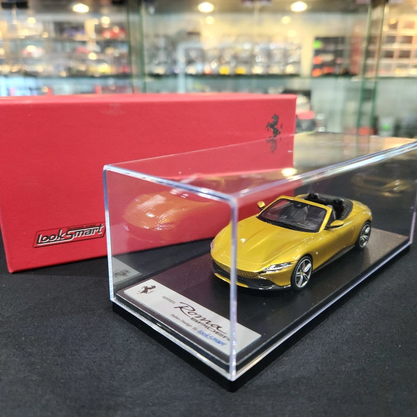 Looksmart 1/43 Ferrari Roma Spider (Giallo Montecarlo)
