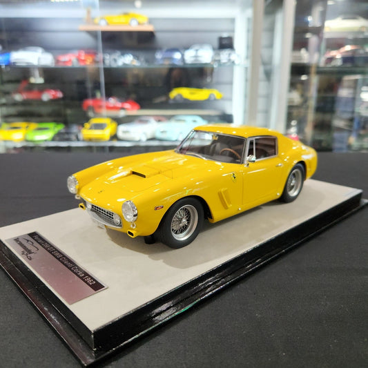 Tecnomodel 1/18 Ferrari 250 GT SWB Clienti Corsa 1962 (Modena Yellow)