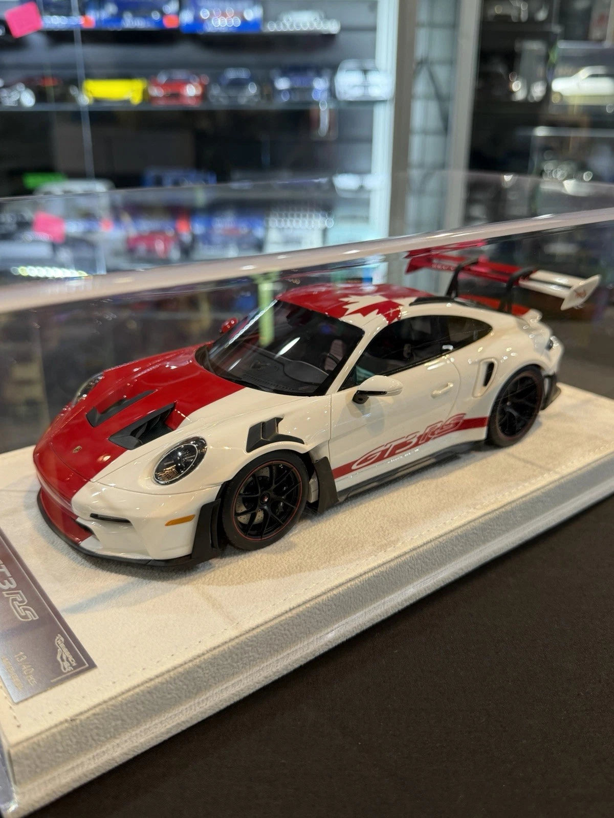 Fuelme 1/18 Porsche 911 (992) GT3RS Weissach PEC Toronto Special Edition