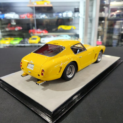 Tecnomodel 1/18 Ferrari 250 GT SWB Clienti Corsa 1962 (Modena Yellow)