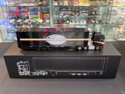 Henson & Heaven 1/64 SCANIA Pagani Race Gullwing Trailer (Opening Diecast)