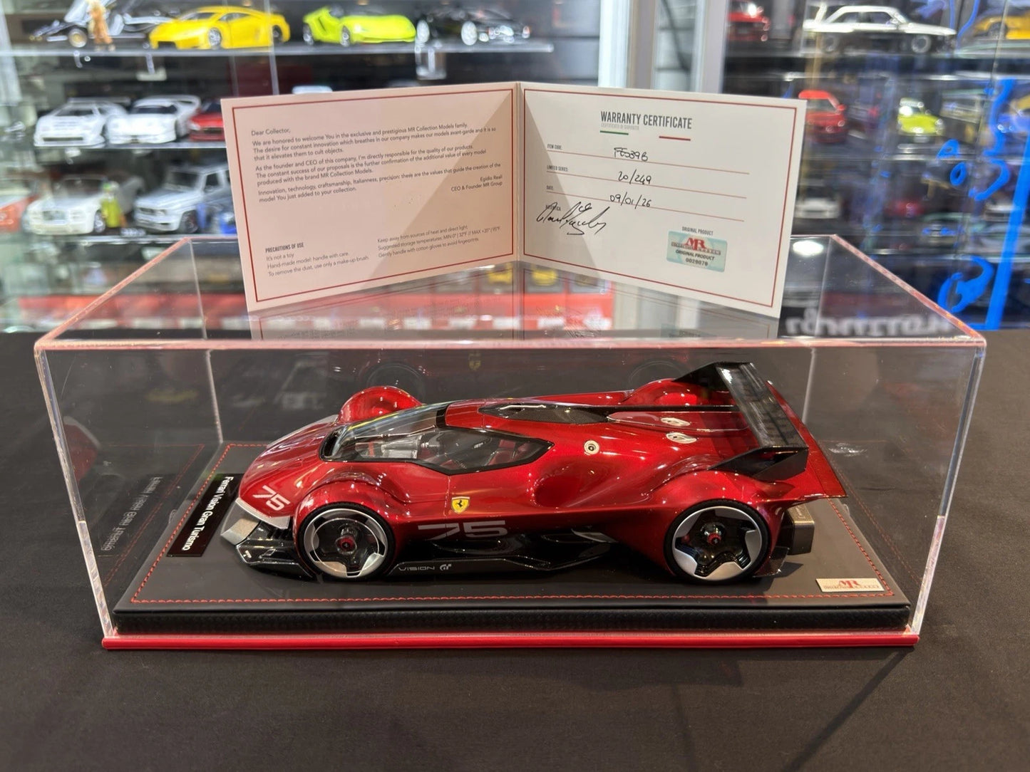 MR Collection 1/18 Ferrari Vision Gran Turismo (Rosso Magma)
